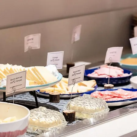 Greet Paris 13 Porte D'italie 3* لو كرملين-بيستر