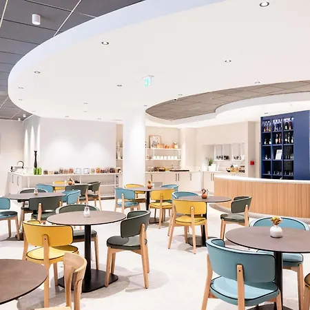 Greet Paris 13 Porte D'italie 3* لو كرملين-بيستر